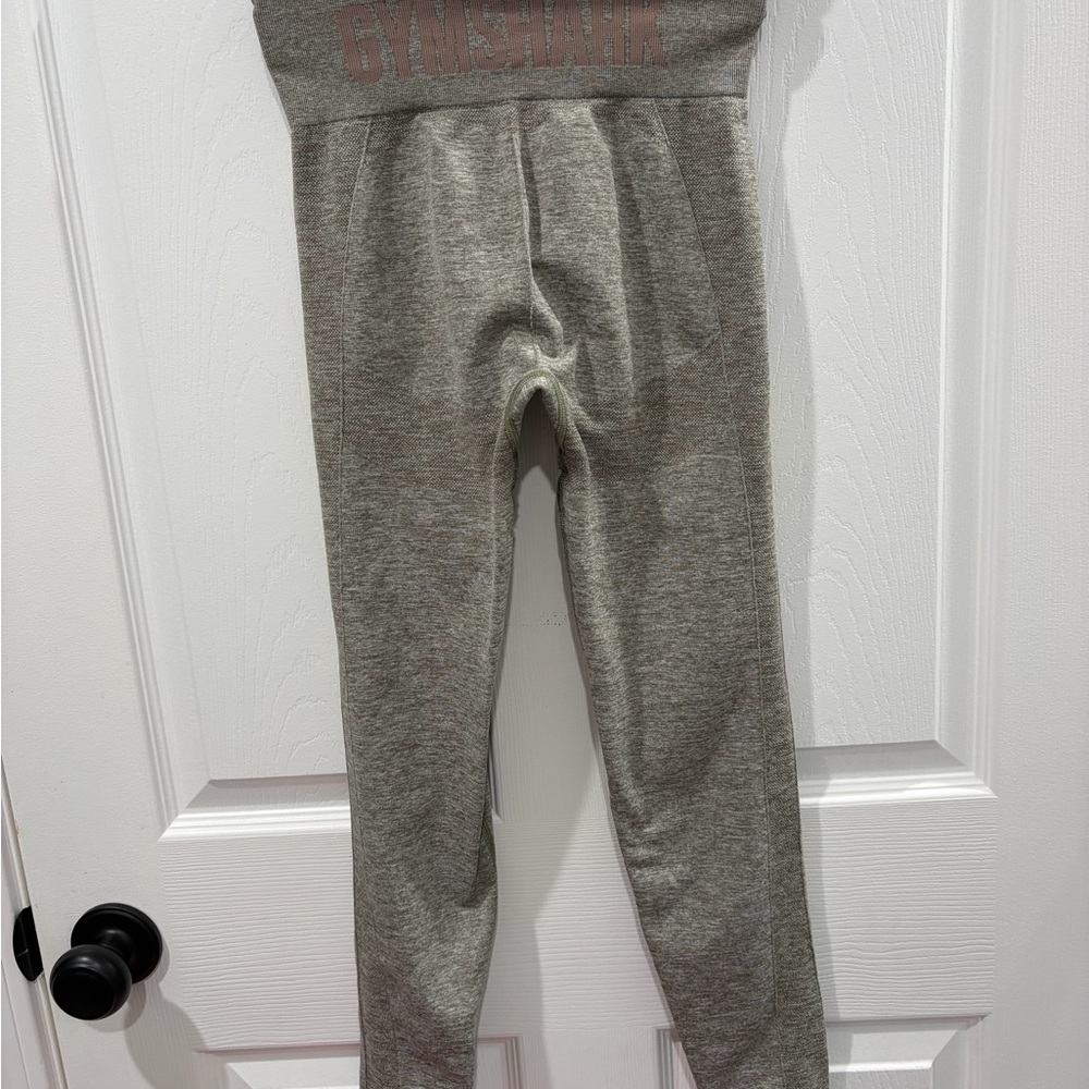 Gymshark Kids Light Grey Seamless Leggings with Logo Waistband